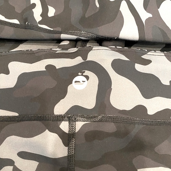 Vineyard Vines Other - Vineyard Vines Performance Leggings